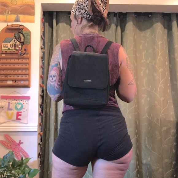 Vintage Mini Backpack - Picture 4 of 11